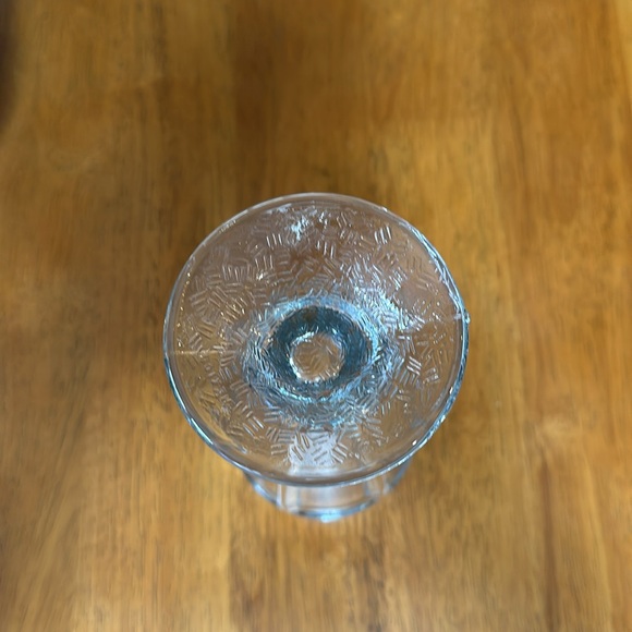 Sundae, milkshake clear glass. Basket weave base, made in Mexico. 7” tall - Picture 3 of 6